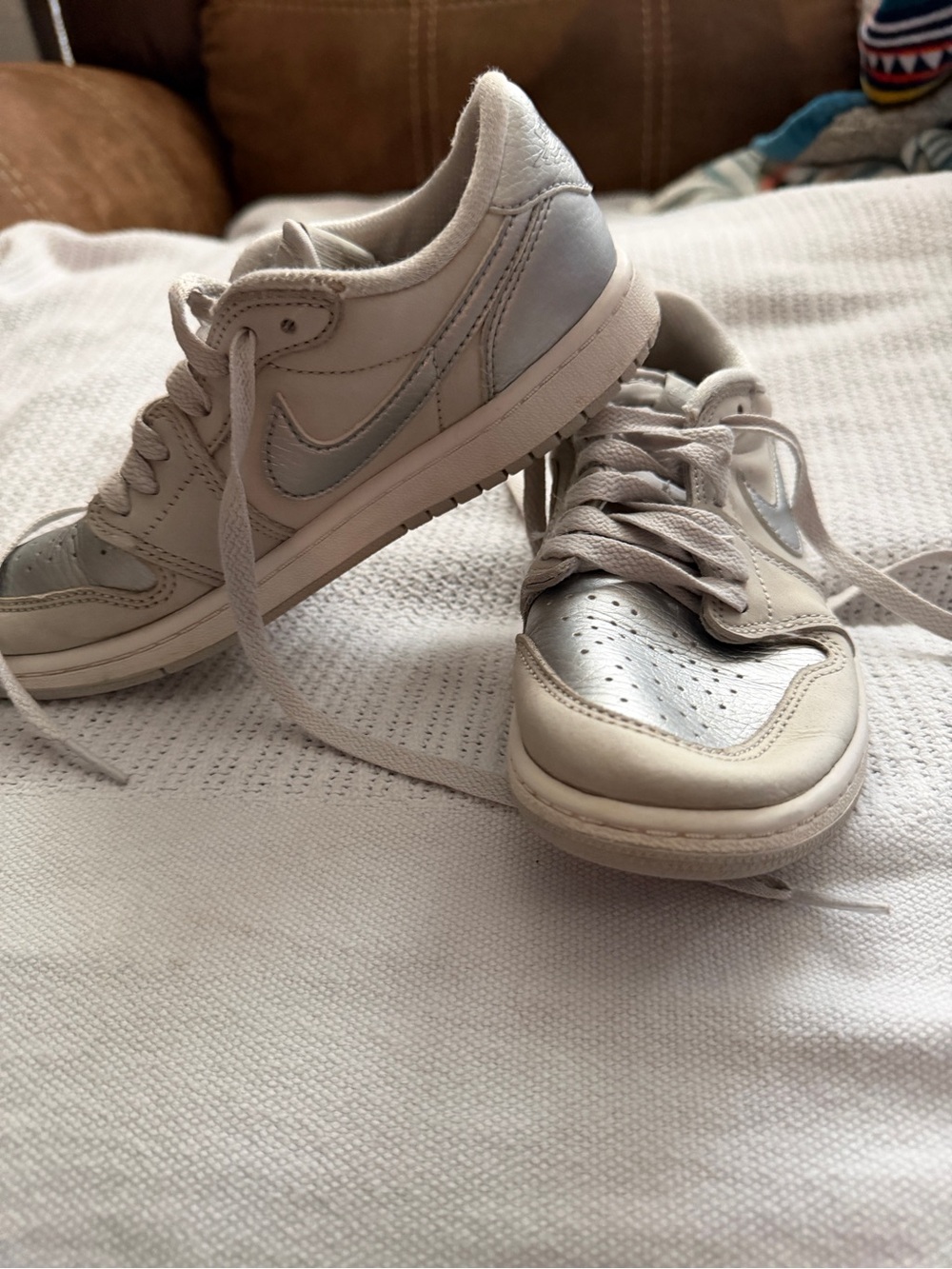 Nike Air Jordan 1 Low OG Metallic Silver White Kids Size 3Y FQ5436-002